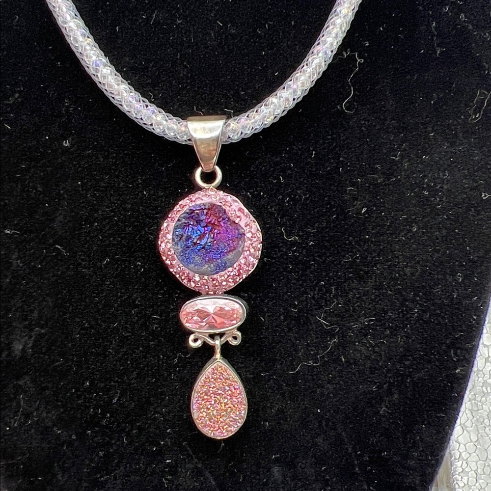 Elegant Drusy, Titanium & Rose Quartz Iridescent Crystal Mesh Tube Necklace NIB - Picture 3 of 17